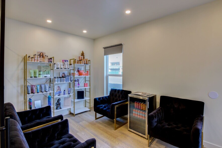 More Photos Of 7355 E Shoeman Ln, Scottsdale Office For Lease