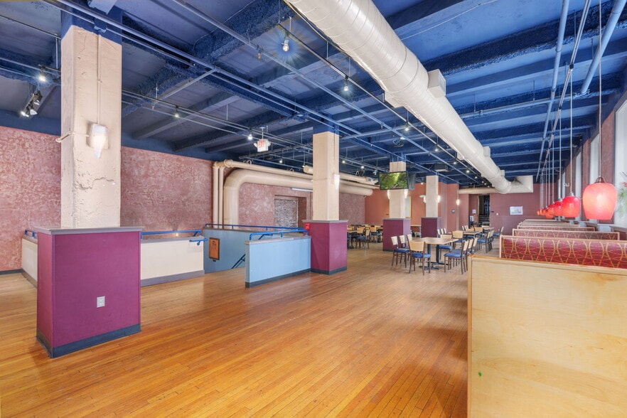 More Photos Of 812-814 W Hamilton St, Allentown Loft Creative Space For Sale