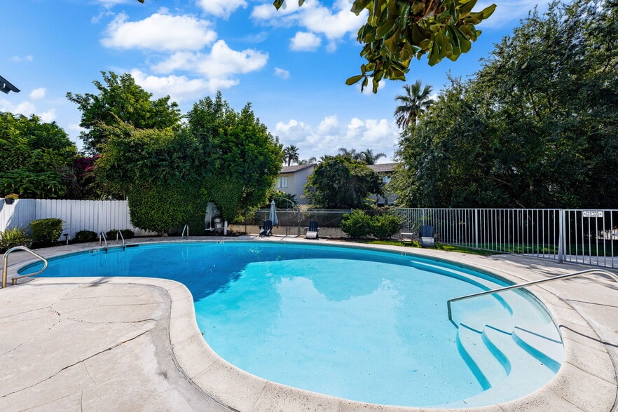 More Photos Of 111 Stanford Ave, Fullerton Apartments For Sale