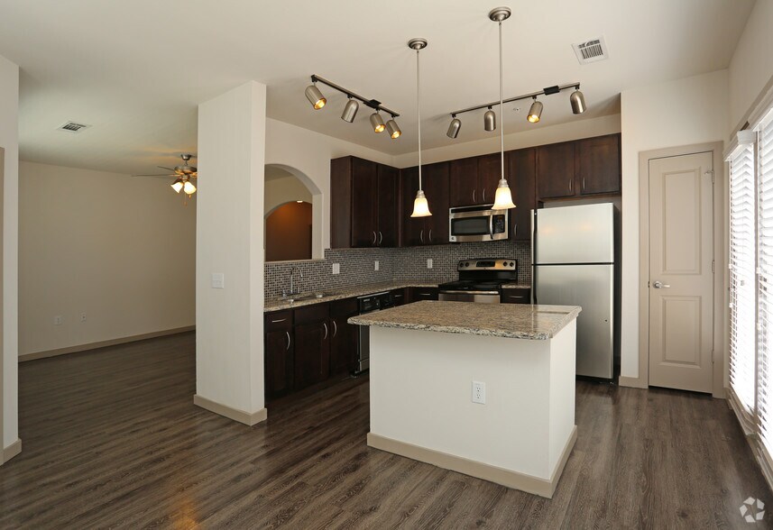 More Photos Of 1601 E Debbie Ln, Mansfield Apartments For Lease
