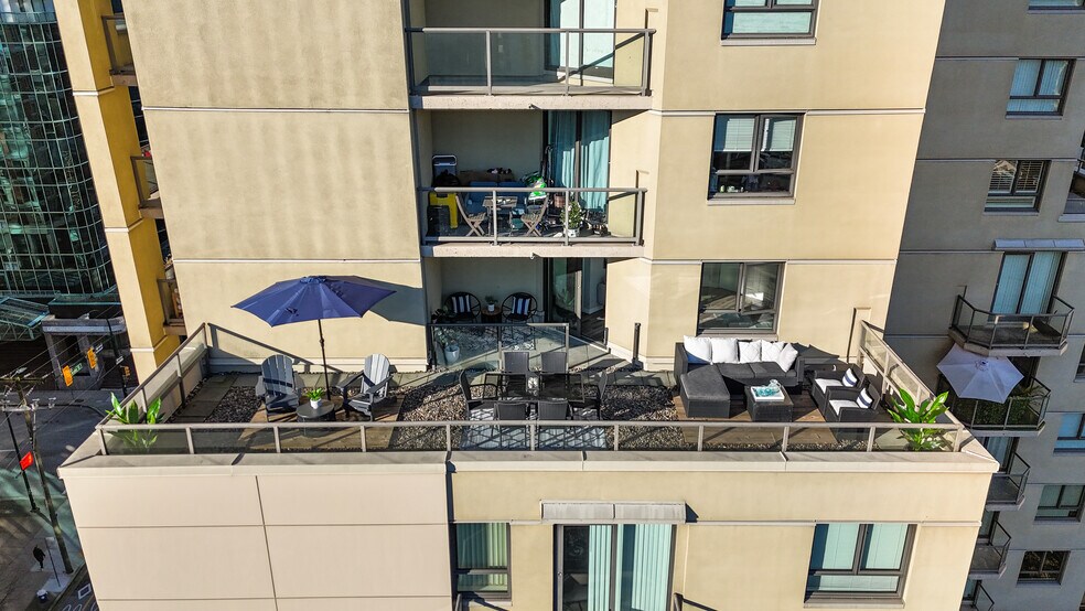 More Photos Of 789 Drake St, Vancouver Apartments For Sale