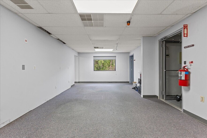 More Photos Of , Detroit Office For Sale