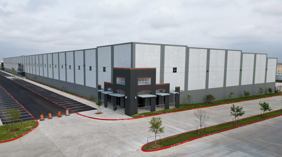 Primary Photo Of 1201 E Capote Central Ave, Pharr Warehouse For Lease