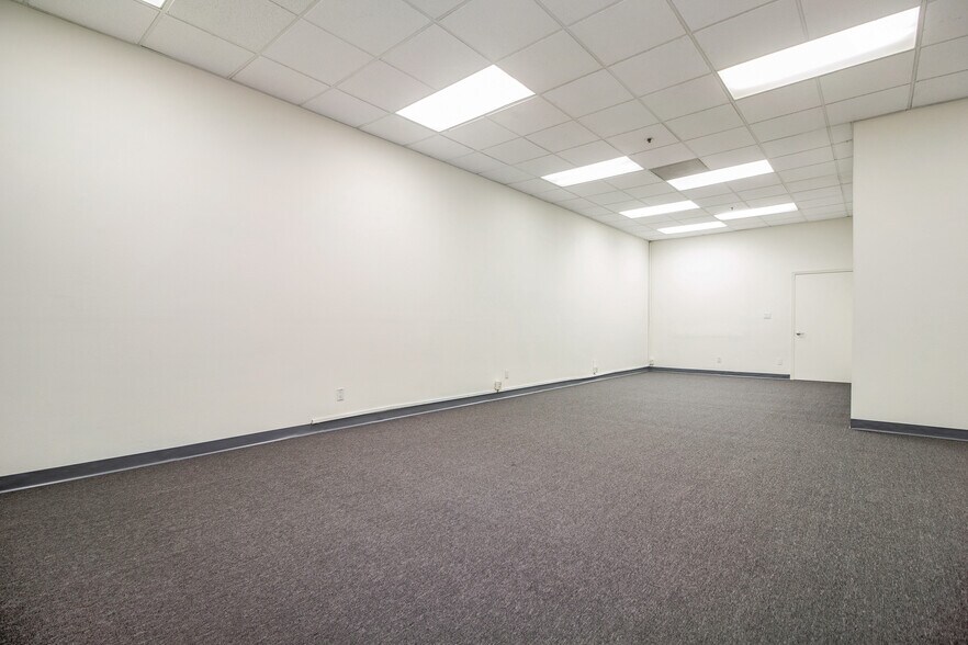 More Photos Of 2681 Dow Ave, Tustin Manufacturing For Lease