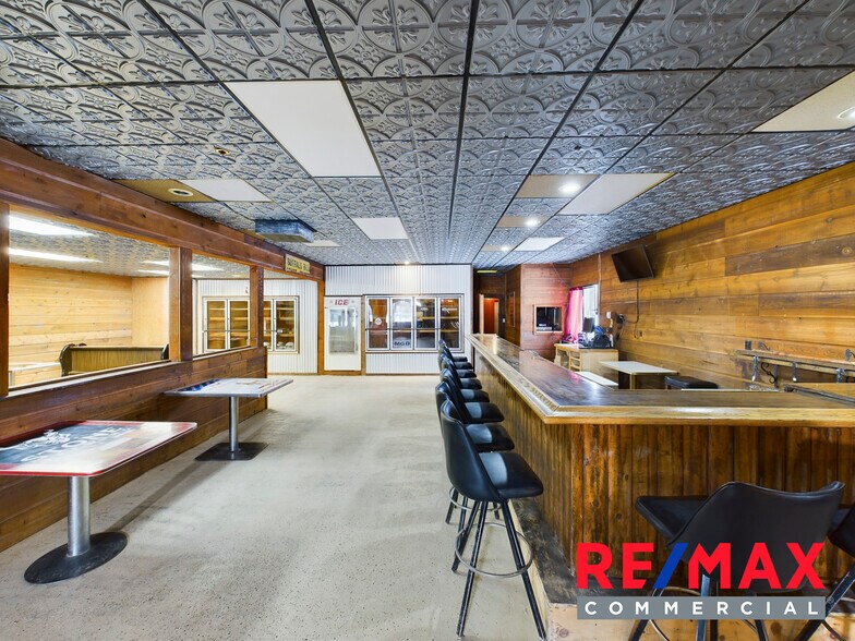 More Photos Of 214 Yellowstone Ave, Cody Bar For Sale