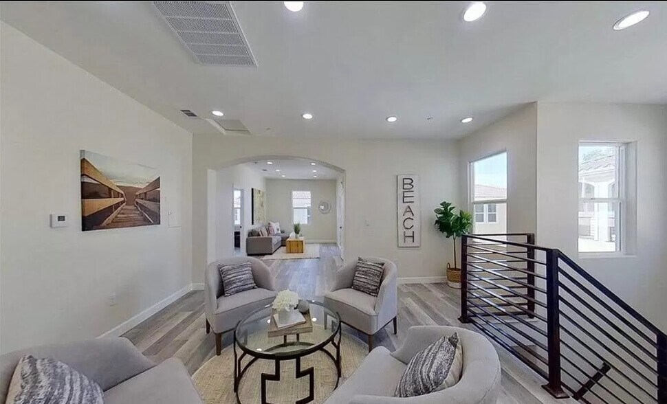 More Photos Of 7792 Liberty Dr, Huntington Beach Apartments For Sale