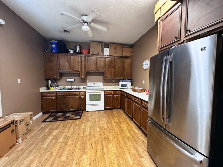 More Photos Of 5742 Seminary Rd, Smyrna Religious Facility For Sale