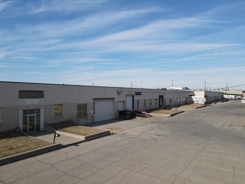 More Photos Of 2030-2250 Delaware Ave, Des Moines Manufacturing For Lease
