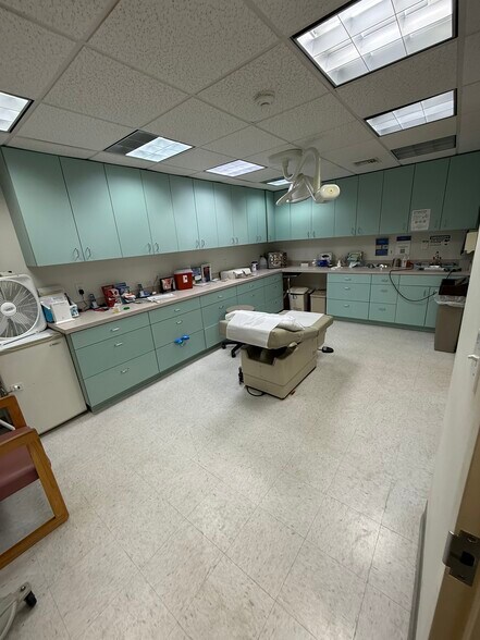 More Photos Of 250 Patchogue Yaphank Rd, East Patchogue Medical For Sale