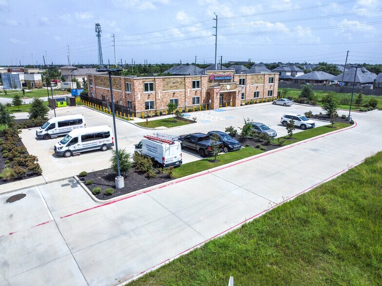 More Photos Of 27107 Fulshear Bend Dr, Fulshear General Retail For Sale