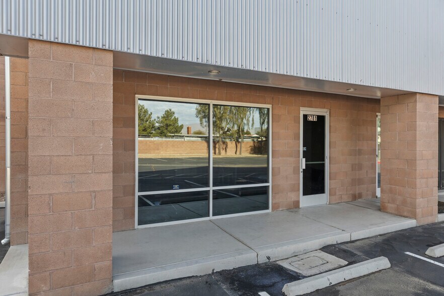 More Photos Of 2781 N Lamb Blvd, Las Vegas Distribution For Lease