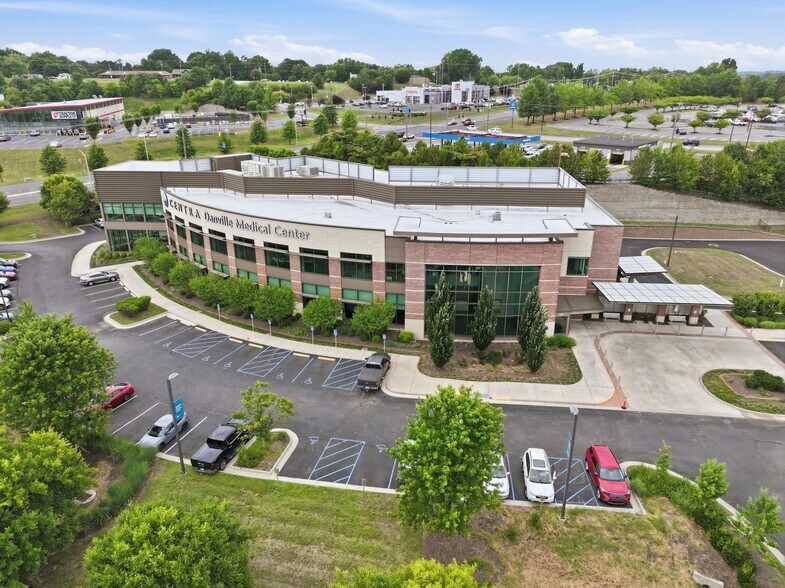 More Photos Of 414 Park Ave, Danville Medical For Lease