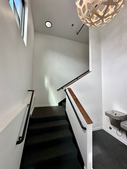 More Photos Of 4376 Forestdale Dr, Park City Research And Development For Sale