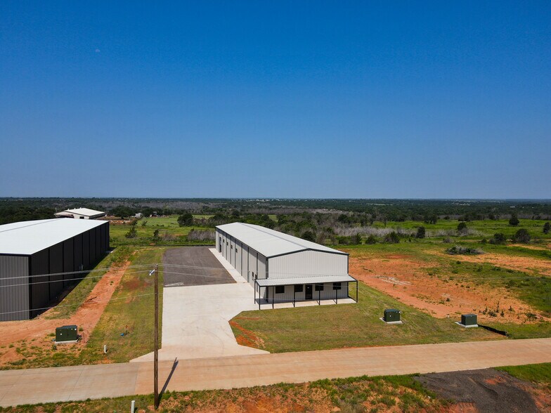 More Photos Of 11535 Black Sand Drive, Edmond Flex For Sale