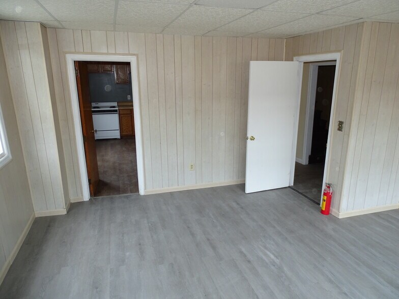 More Photos Of 519 Rock St, Shamokin Storefront Retail Residential For Sale