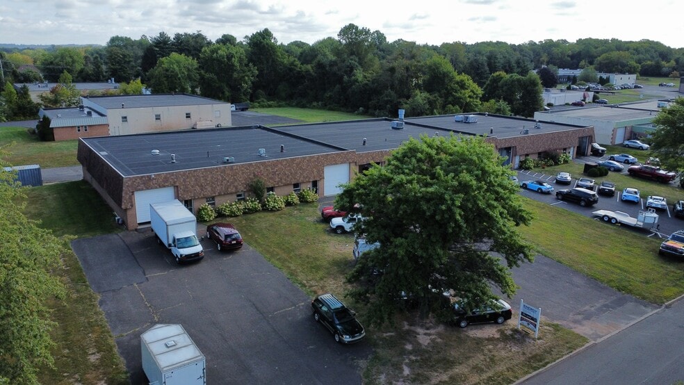 More Photos Of 120-130 Industrial Dr, Warminster Township Warehouse For Lease