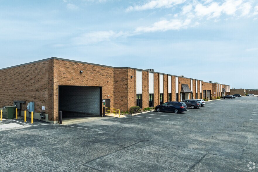 Primary Photo Of 180-230 Messner Dr, Wheeling Warehouse For Lease