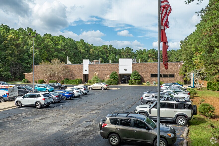 More Photos Of 2 Triangle Dr, Research Triangle Park Flex For Lease