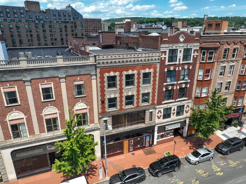 More Photos Of 158 Grand St, Waterbury Office For Sale
