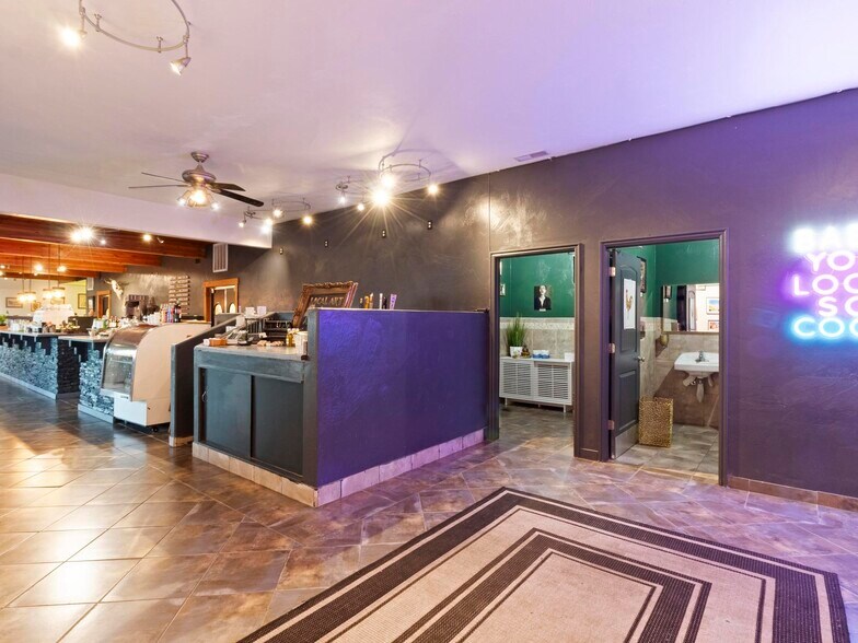 More Photos Of 475 W Main St, Escalante Hotel For Sale