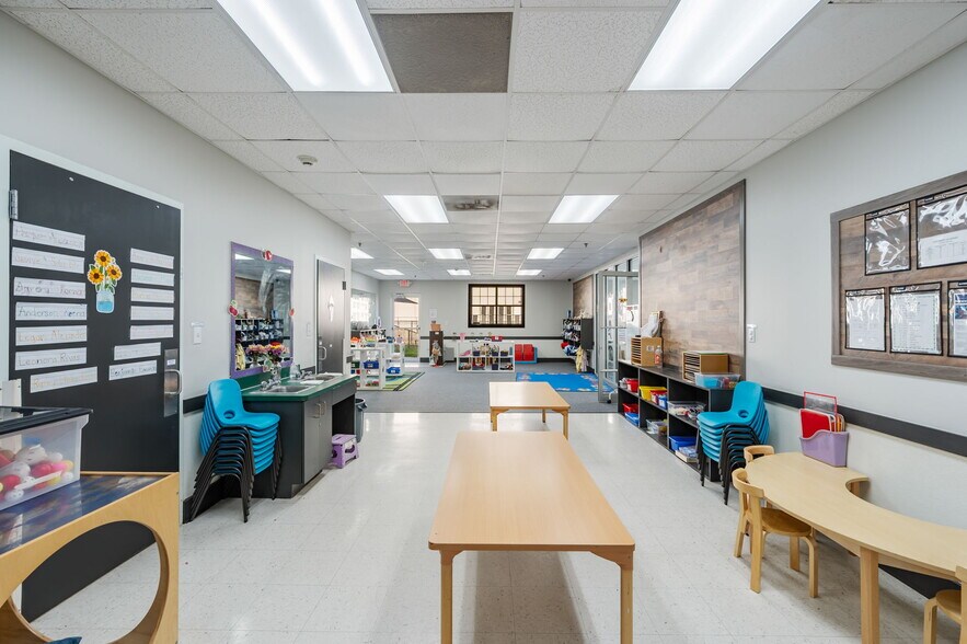 More Photos Of 10002 Camino Bandera, San Antonio Daycare Center For Sale