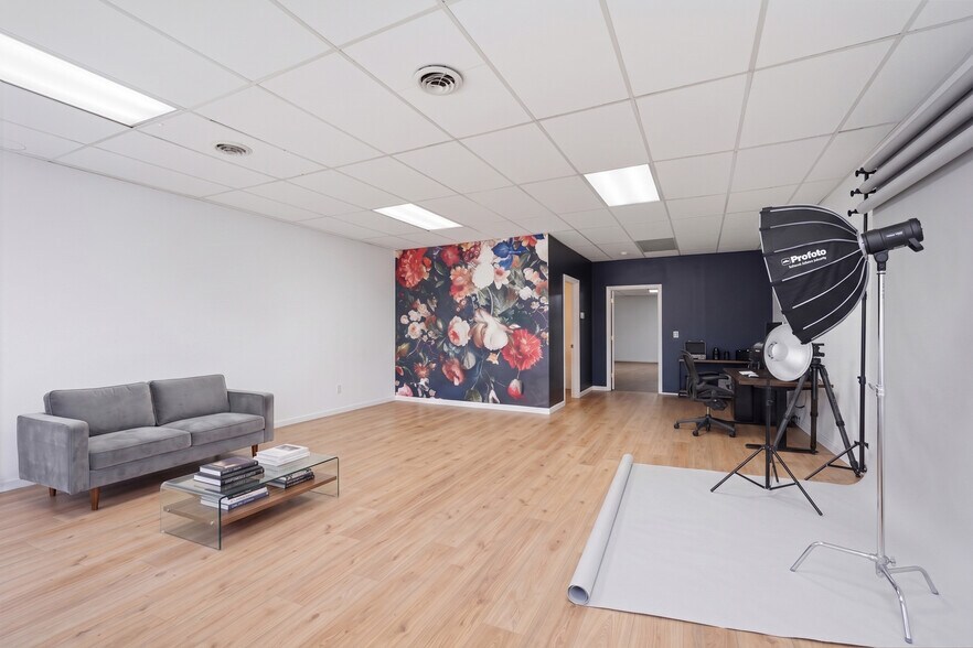 More Photos Of 23589-23593 Van Born Rd, Taylor Freestanding For Sale