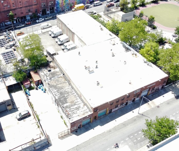 More Photos Of 253-257 Meserole St, Brooklyn Warehouse For Sale