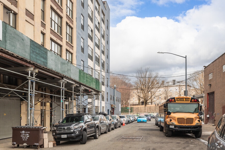 More Photos Of 20 Grand Ave, Brooklyn Loft Creative Space For Sale