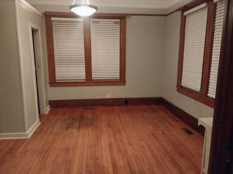 More Photos Of 2319 Avenham Ave SW, Roanoke Apartments For Sale