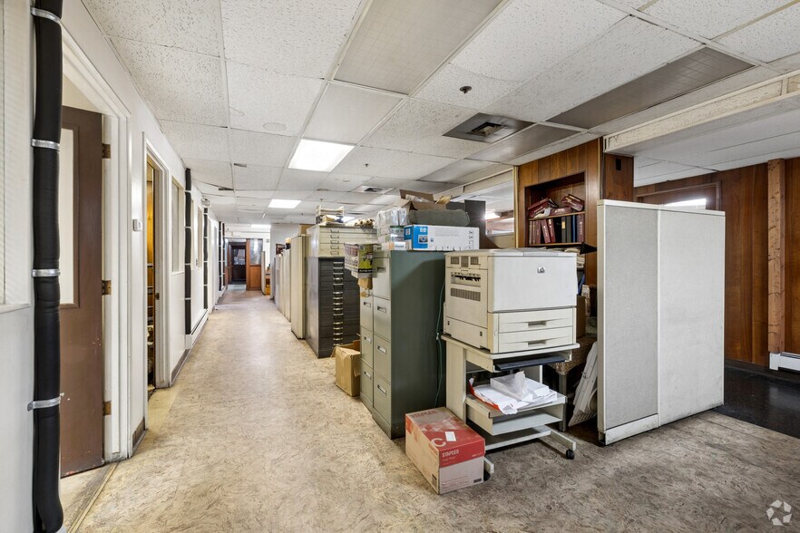 More Photos Of 1185 E Keating Ave, Muskegon Manufacturing For Sale
