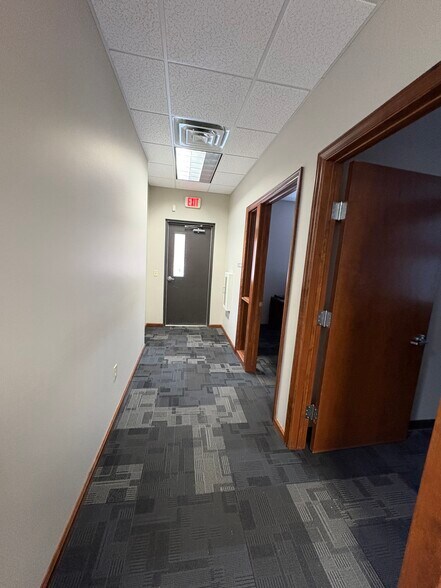 More Photos Of 4257 Southtowne Dr, Eau Claire Office For Lease
