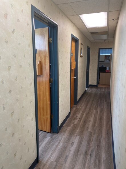 More Photos Of 566 Nye Ave, Irvington Medical For Sale