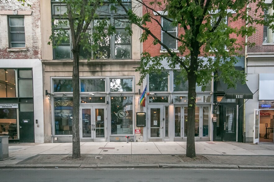 More Photos Of 1111-1113 Walnut St, Philadelphia Storefront For Lease