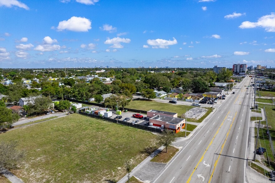 More Photos Of 1113 NW 79th St, Miami General Retail For Lease