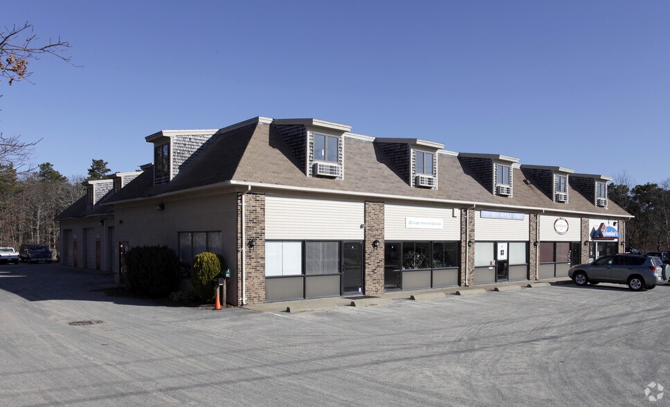 More Photos Of 40 Industry Rd, Marstons Mills Office For Sale