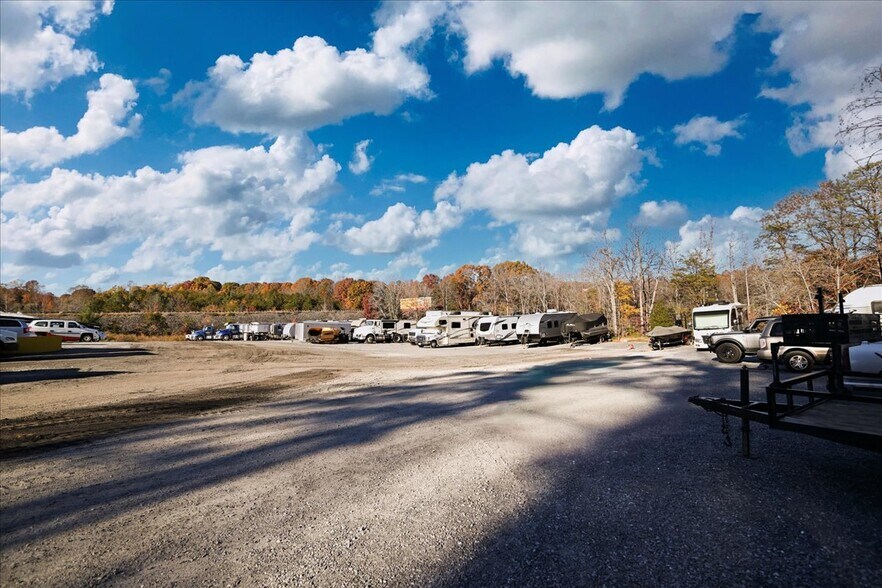 More Photos Of 1605 Waterlick Rd, Lynchburg Land For Sale