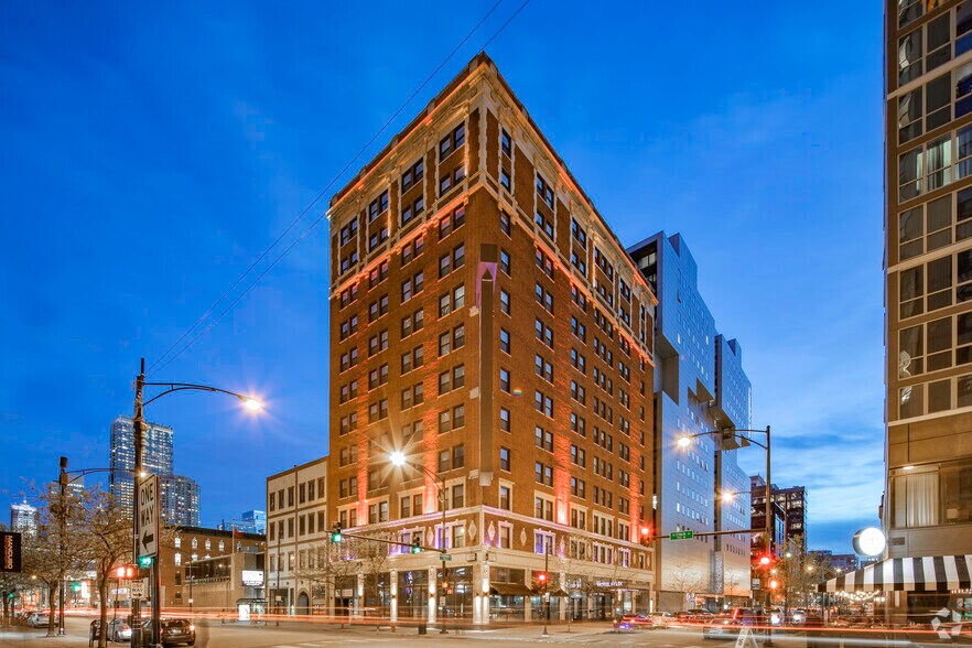 Primary Photo Of 111 W Huron St, Chicago Hotel For Lease