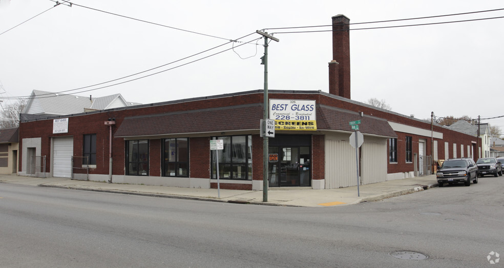 Primary Photo Of 326-328 Troy St, Dayton Showroom For Lease