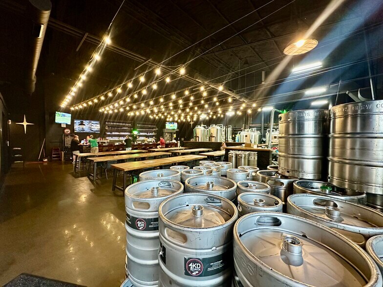 More Photos Of 2412 Cable Ct, Lima Specialty For Sale