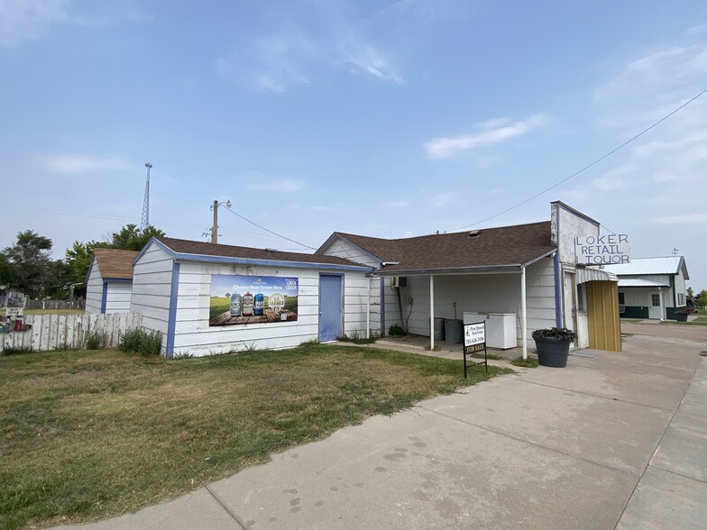 Primary Photo Of 324 Rawlins Ave, Mc Donald Storefront For Sale