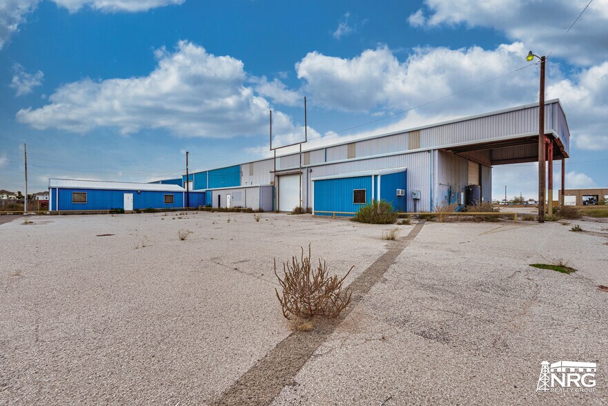 More Photos Of 1551 Laredo Dr, Odessa Warehouse For Sale