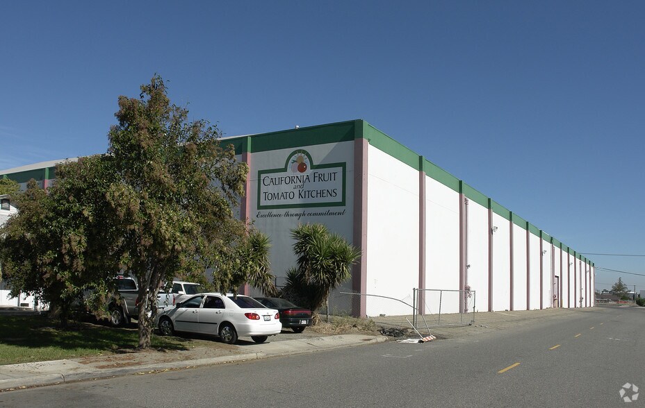 More Photos Of 2906 Santa Fe St, Riverbank Unknown For Lease