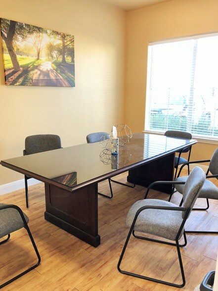 More Photos Of 1920 Corporate Dr, San Marcos Office For Sale