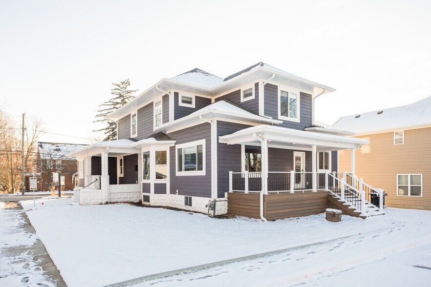 Primary Photo Of 502 W Main St, Danville Office For Sale