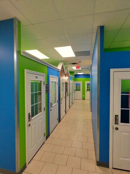 More Photos Of 2610 Holcomb Bridge Rd, Alpharetta General Retail For Lease