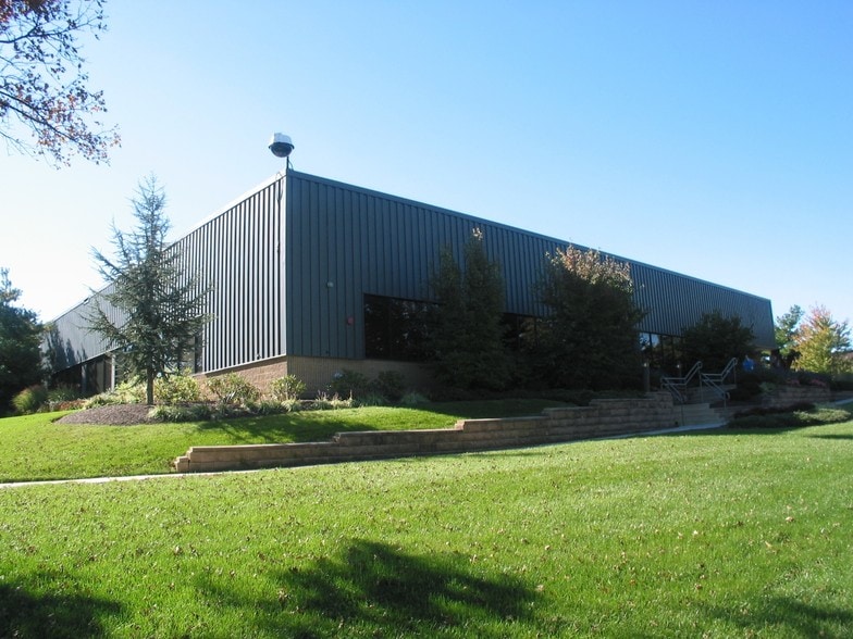 Primary Photo Of 30 Great Valley Pky, Malvern Warehouse For Lease
