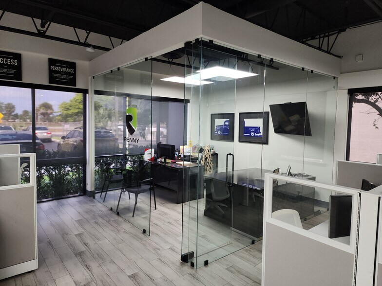 More Photos Of 1300 Old Congress Ave, West Palm Beach Office For Sale