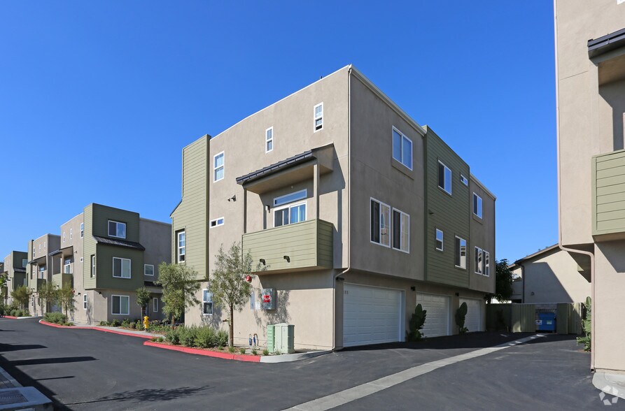 More Photos Of 307 Sycamore Rd, San Ysidro Apartments For Sale