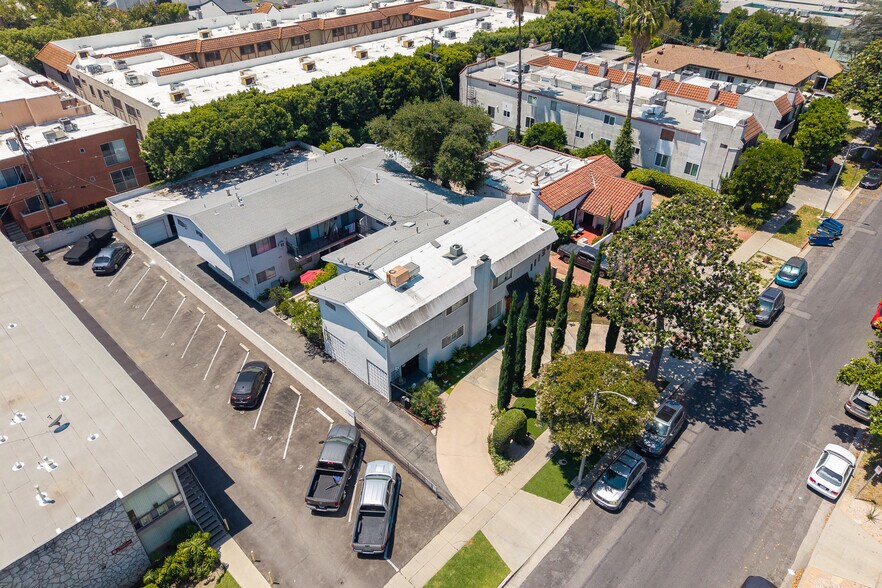 More Photos Of 11130 Huston St, North Hollywood Apartments For Sale