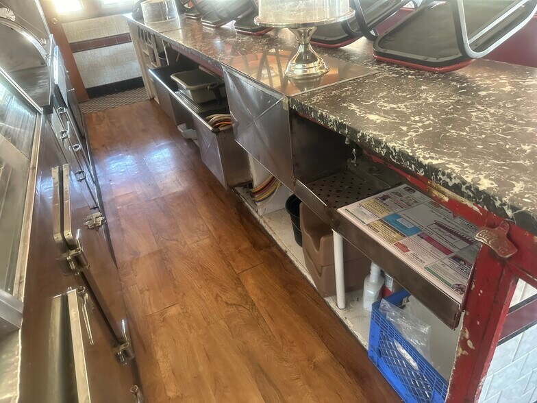 More Photos Of 189 E Lancaster Ave, Malvern Restaurant For Lease